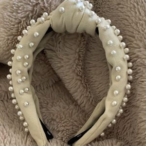 Lele Sadoughi Ivory Pearl headband